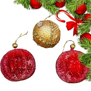 Decorations tree ornaments vintage unbreakable beaded Rare Balls